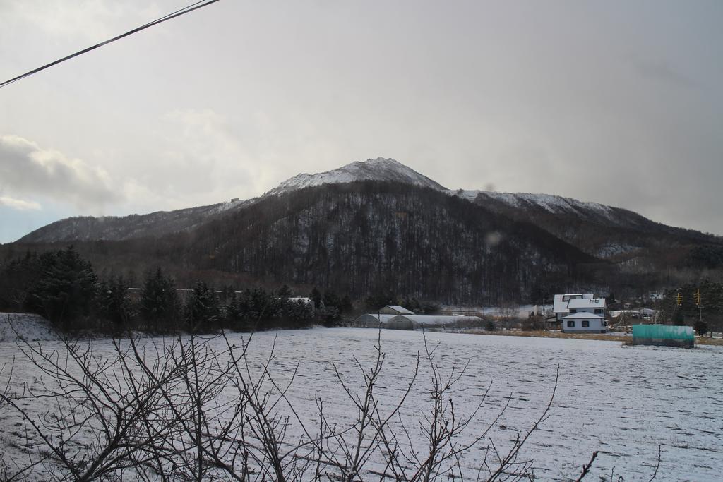 昭和新山ユースホステル 壮瞥町 エクステリア 写真